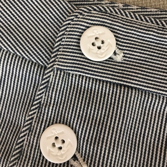 Aritzia: Talula navy/white striped shorts - Picture 4 of 5